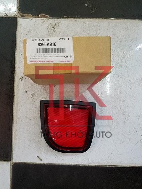 ĐÈN PHẢN QUANG MITSUBISHI TRITON