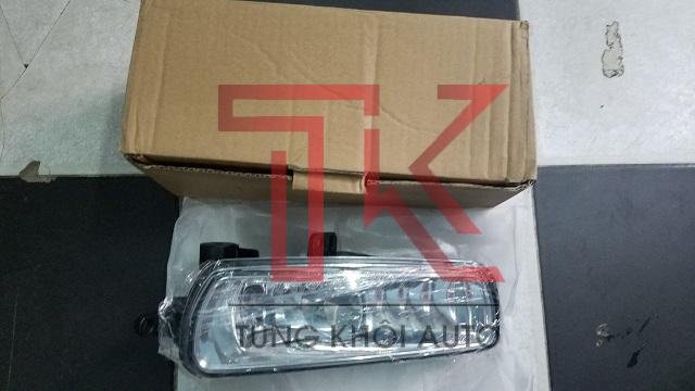 ĐÈN GẦM FORD FOCUS