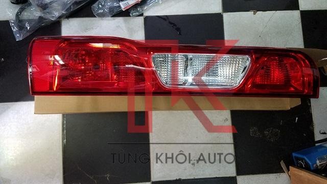 ĐÈN HẬU FORD TRANSIT