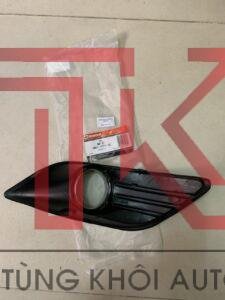 ốp đèn sương mù focus