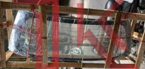 kính chắn gió sau Toyota Fortuner