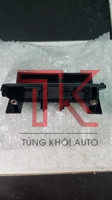 TAY MỞ CỐP HẬU FORD ESCAPE TAY MỞ CỐP HẬU FORD ESCAPE