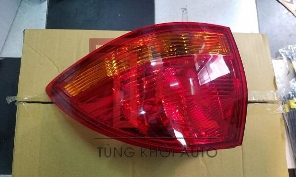 ĐÈN HẬU PHỤ MITSUBISHI PAJERO SPORT