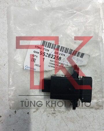 CÔNG TẮC DỪNG KHẨN CẤP CHEVROLET CRUZE