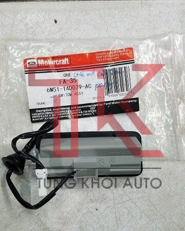 CÔNG TẮC MỞ CỐP HẬU FORD FOCUS