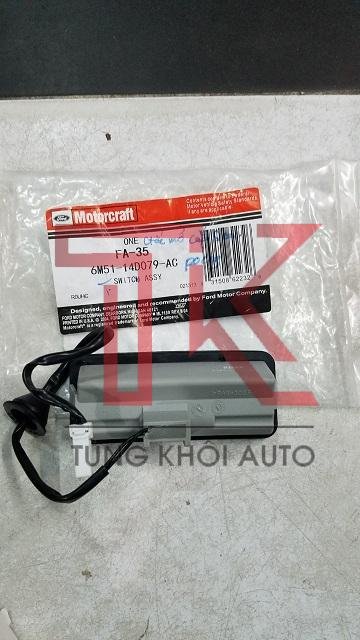 CÔNG TẮC MỞ CỐP HẬU FORD FOCUS CÔNG TẮC MỞ CỐP HẬU FORD FOCUS