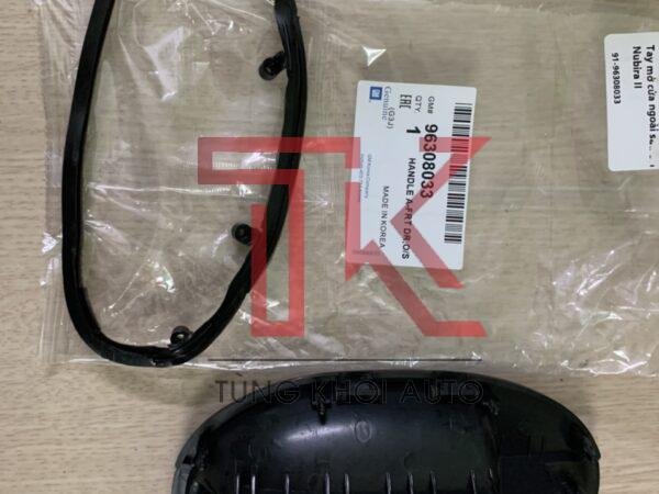 Tay mở cửa ngoài Deawoo Nubira