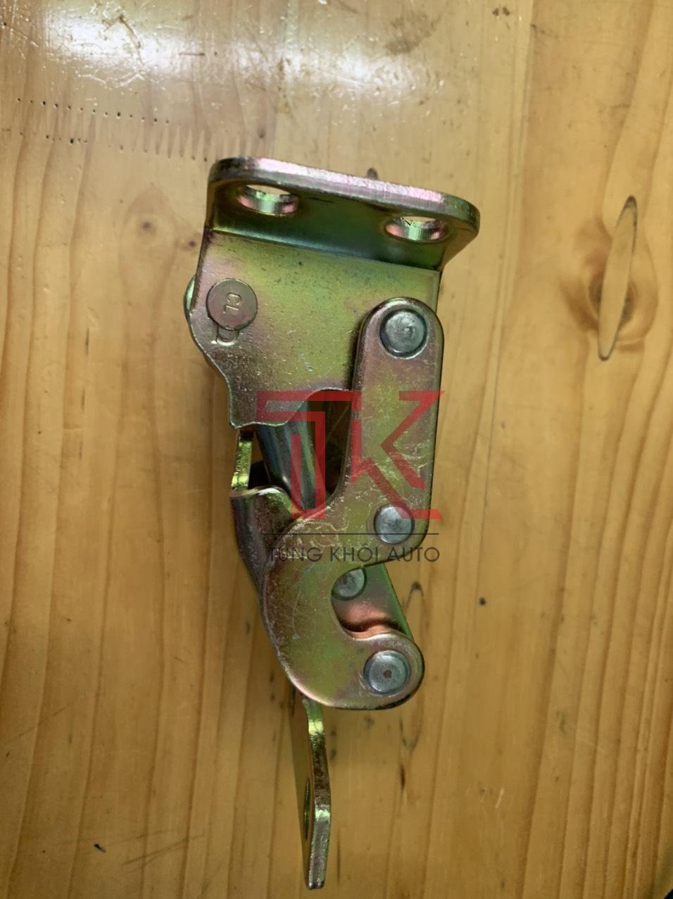 Bản lề thaco 5t (3) bản lề thaco 5t