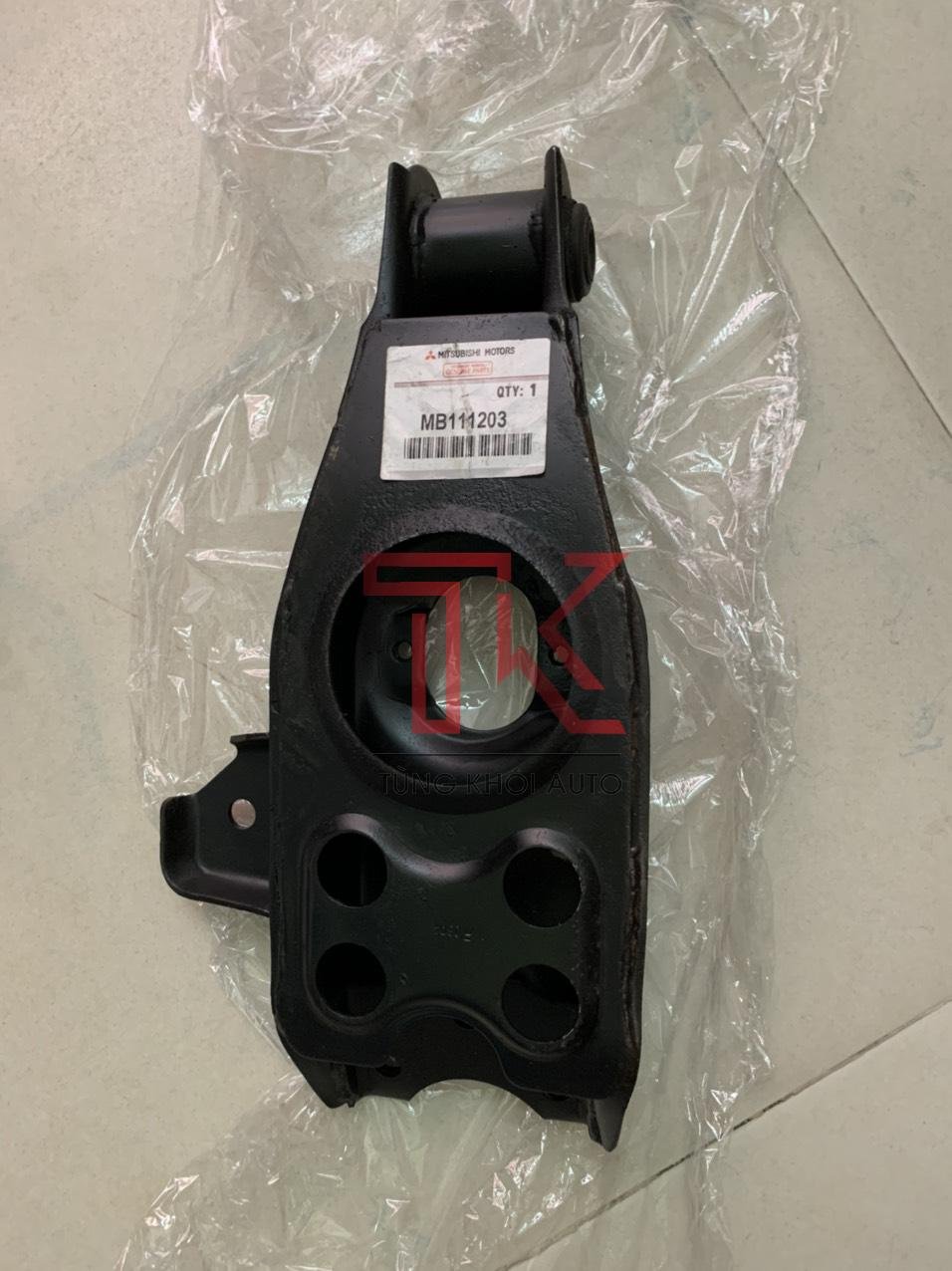 z2517486457116_b7cd4d7ac73ffafad7b859705fa67f49 càng i dươi mitsubishi jolie