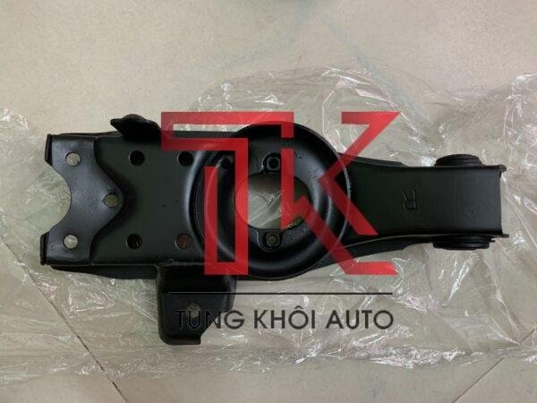 càng i dưới mitsubishi jolie