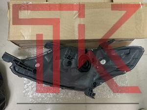 Đèn pha phải innova 2016 Den-pha-phai-innova