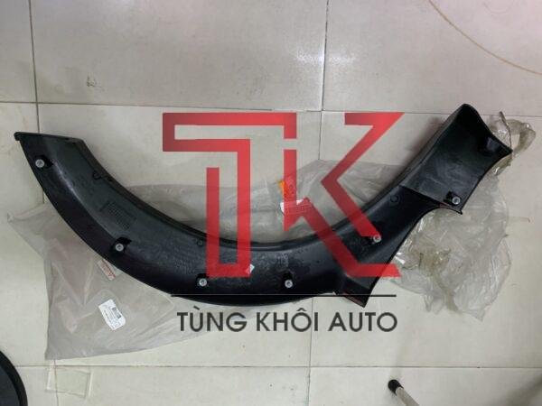 ỐP PHỒNG TAI XE MITSUBISHI JOLIE
