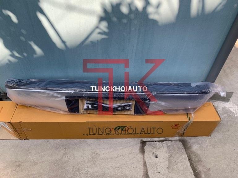 Cản sau Toyota Hilux 2013 hàng thái (10) Cản sau Toyota Hilux 2013 hàng thái