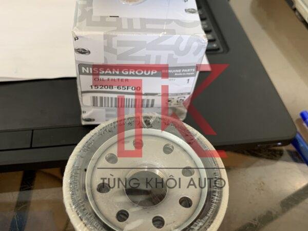 Loc-nhot-nissan-sunny-