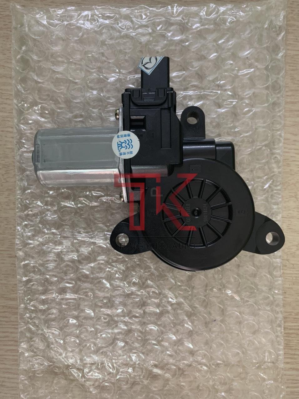 Mô tơ lên xuống kính trước lái Mazda 3 2017 (2) MÔ TƠ LÊN XUỐNG KÍNH MAZDA 3