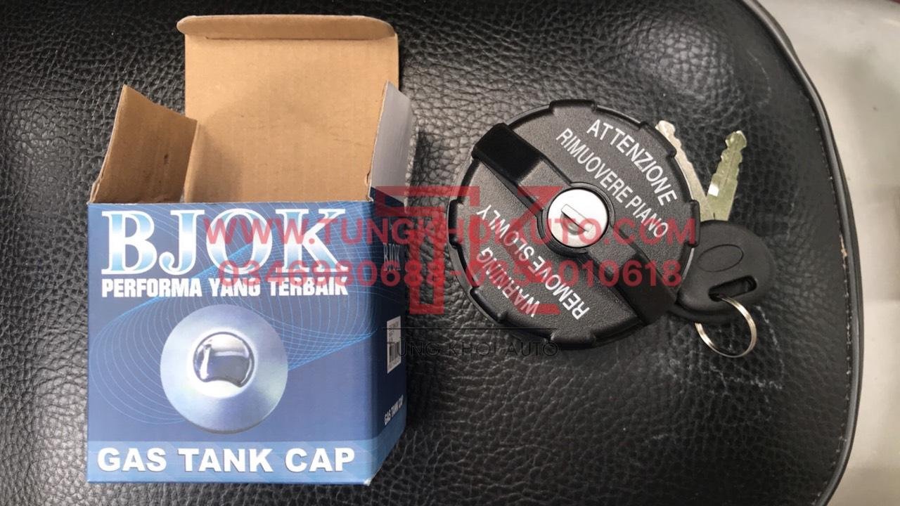 Nắp dầu Huyndai đô thành hd120 (2)