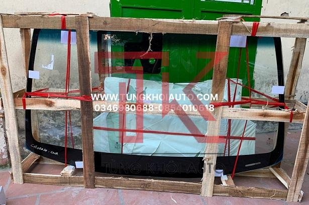 kính chắn gió chevrolet colorado hc 2018 có cam (2)